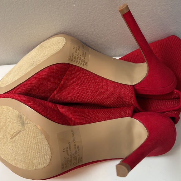 🆕 Steve Madden Red Knit Bootie SZ 7.5 - Picture 9 of 9